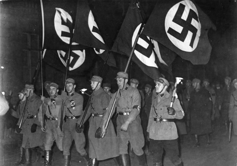 Aufmarsch am Abend der Machtergreifung Hitlers